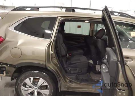 2024 Subaru Ascent Premium 7-Passenger z USA, uszkodzony, nr VIN 4S4WMAED7R3457377